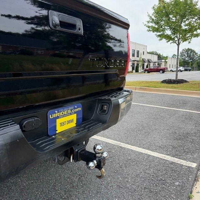 Toyota Tundra  2017