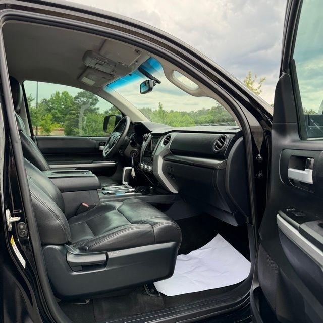 Toyota Tundra  2017