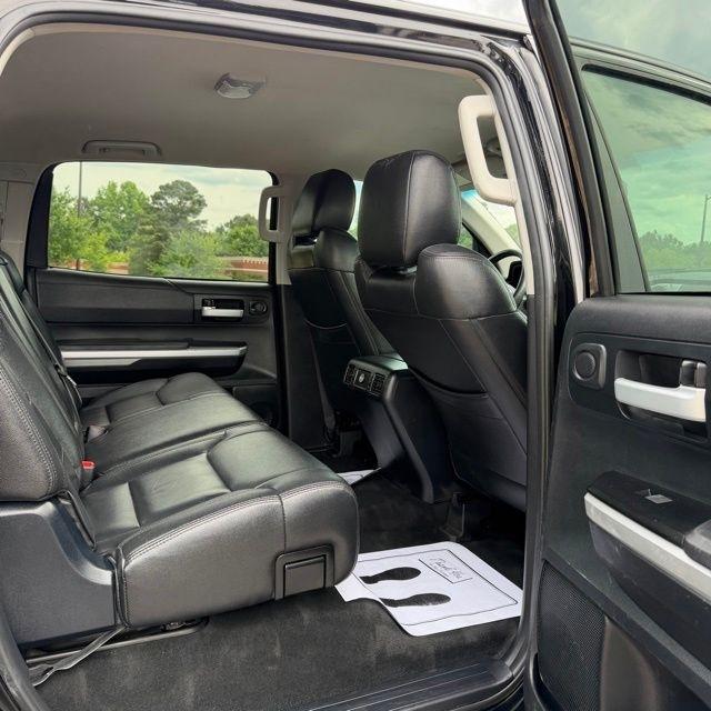 Toyota Tundra  2017