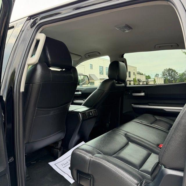 Toyota Tundra  2017