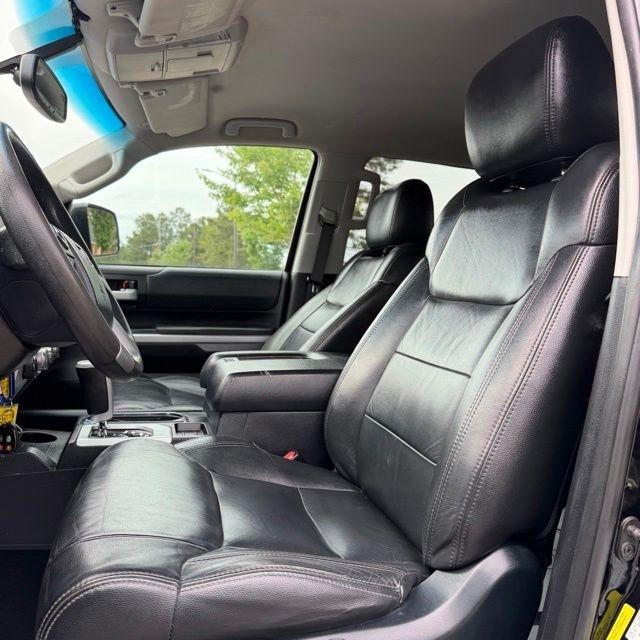 Toyota Tundra  2017