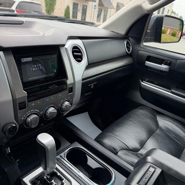 Toyota Tundra  2017