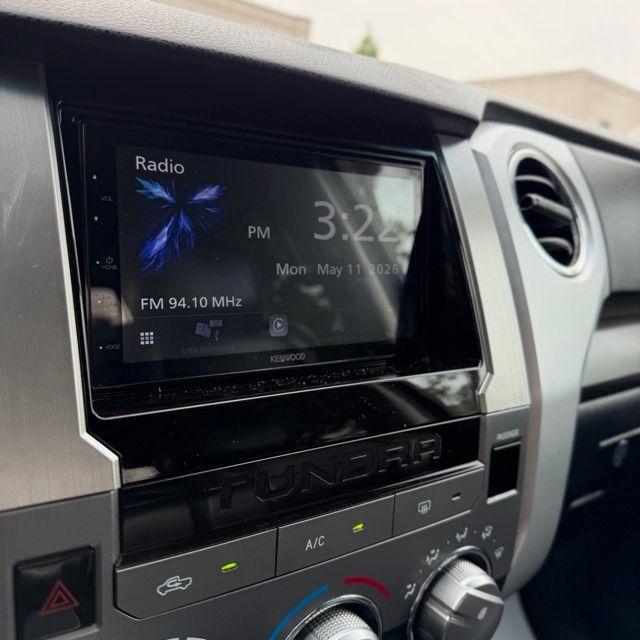 Toyota Tundra  2017