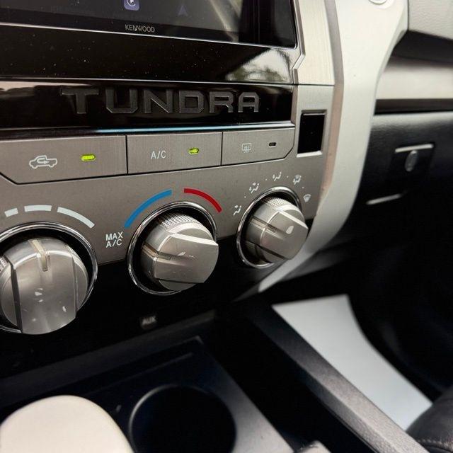 Toyota Tundra  2017
