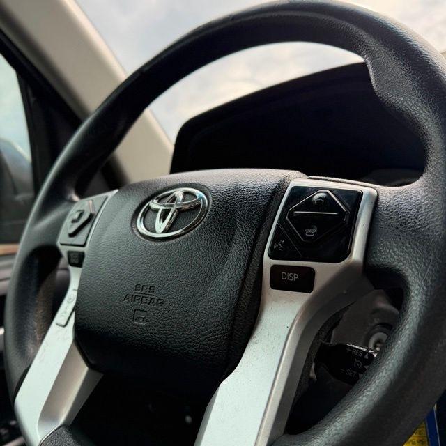 Toyota Tundra  2017