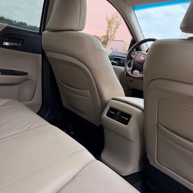 Honda Accord  2013