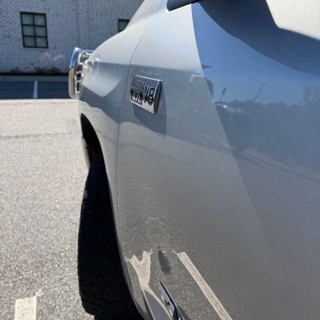 Toyota Tundra  2016