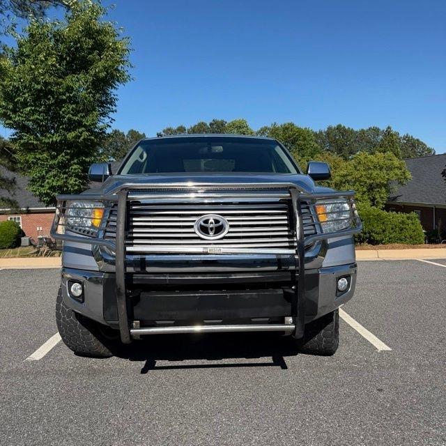 Toyota Tundra  2016