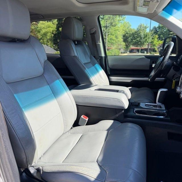 Toyota Tundra  2016