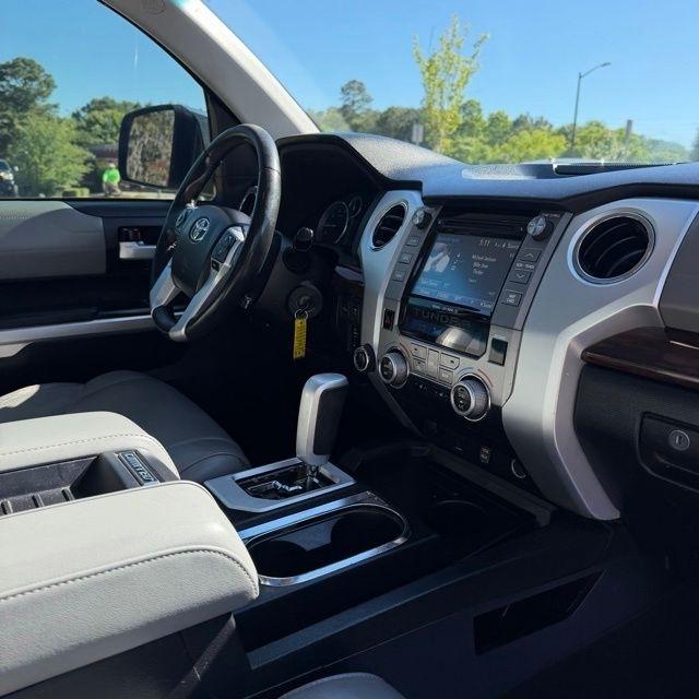 Toyota Tundra  2016