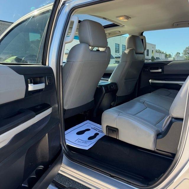 Toyota Tundra  2016
