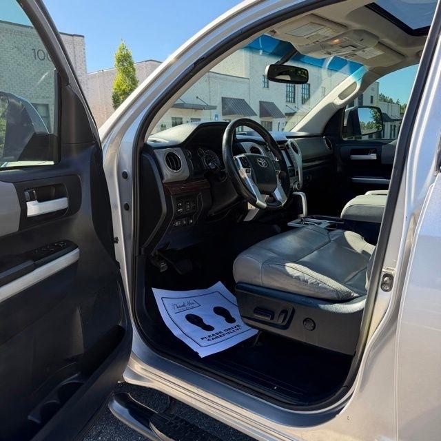 Toyota Tundra  2016