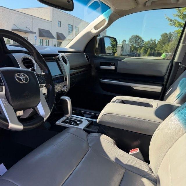 Toyota Tundra  2016
