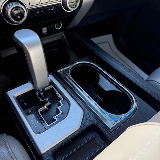 Toyota Tundra  2016
