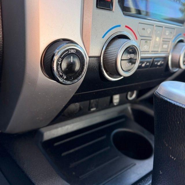Toyota Tundra  2016