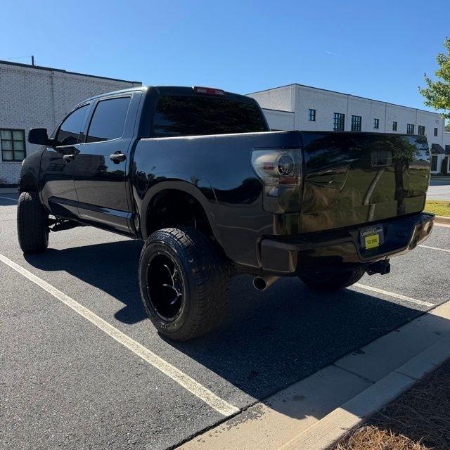 Toyota Tundra  2011