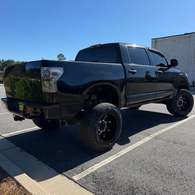 Toyota Tundra  2011
