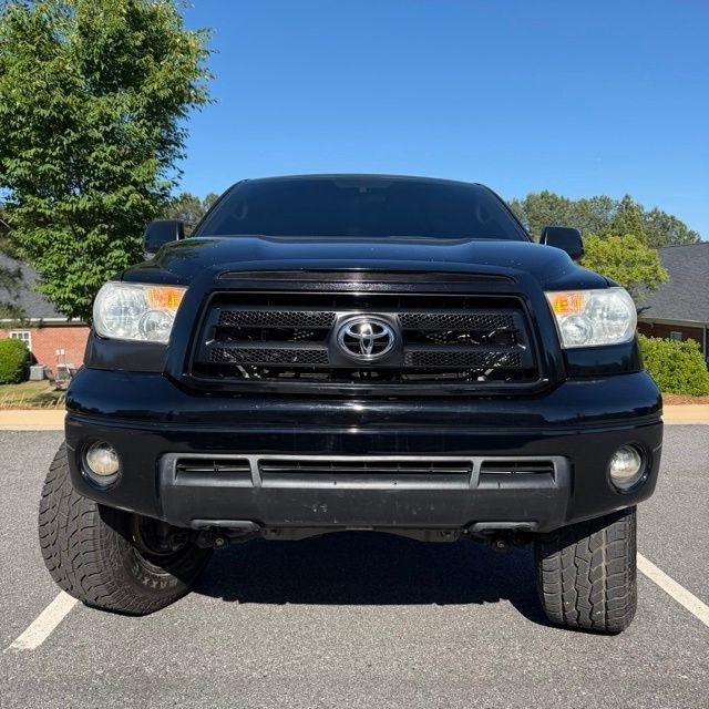 Toyota Tundra  2011
