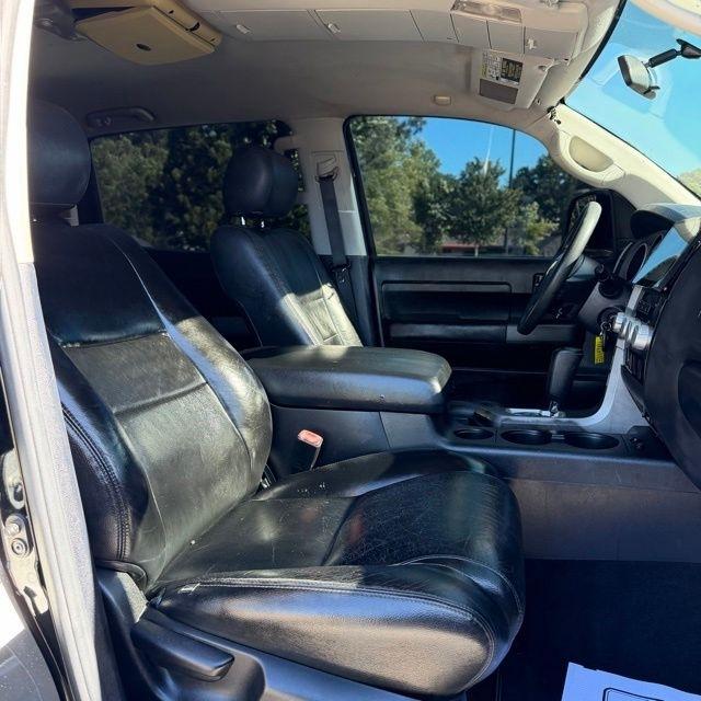 Toyota Tundra  2011