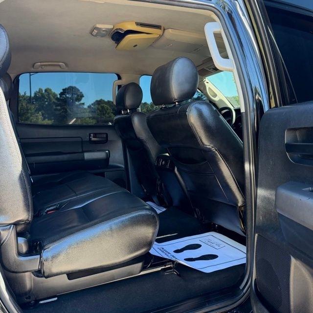 Toyota Tundra  2011