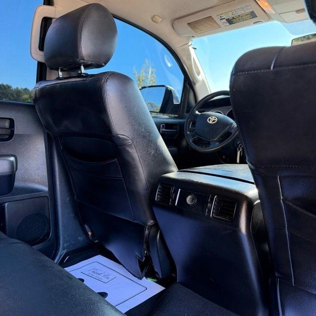 Toyota Tundra  2011