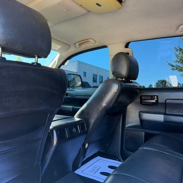 Toyota Tundra  2011