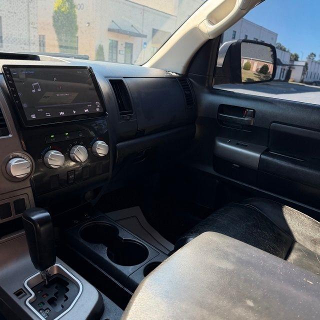 Toyota Tundra  2011