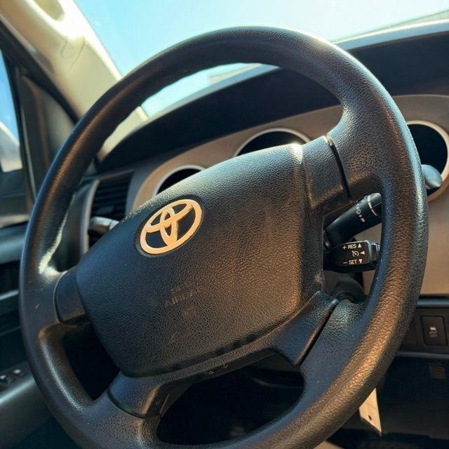 Toyota Tundra  2011