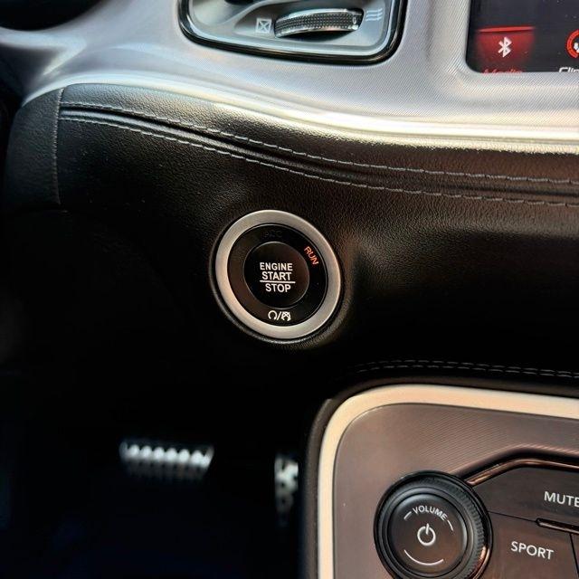 Dodge Challenger  2022