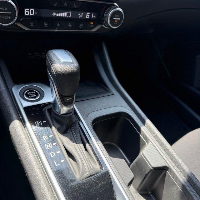 Nissan Sentra  2023