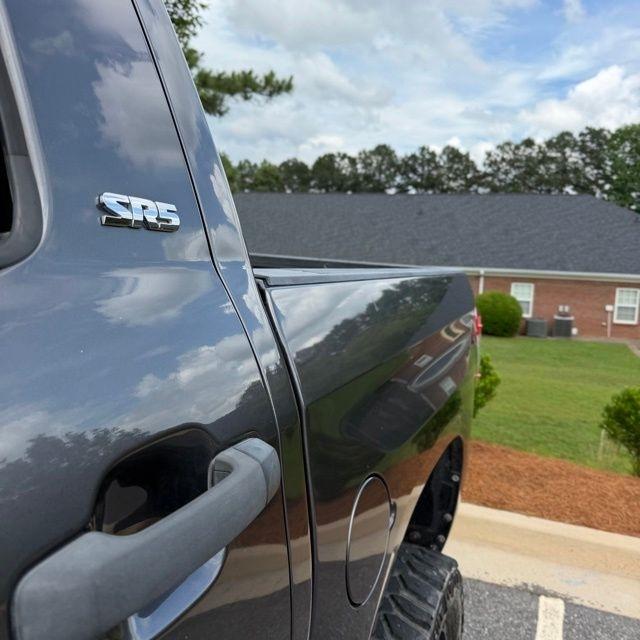 Toyota Tundra  2017