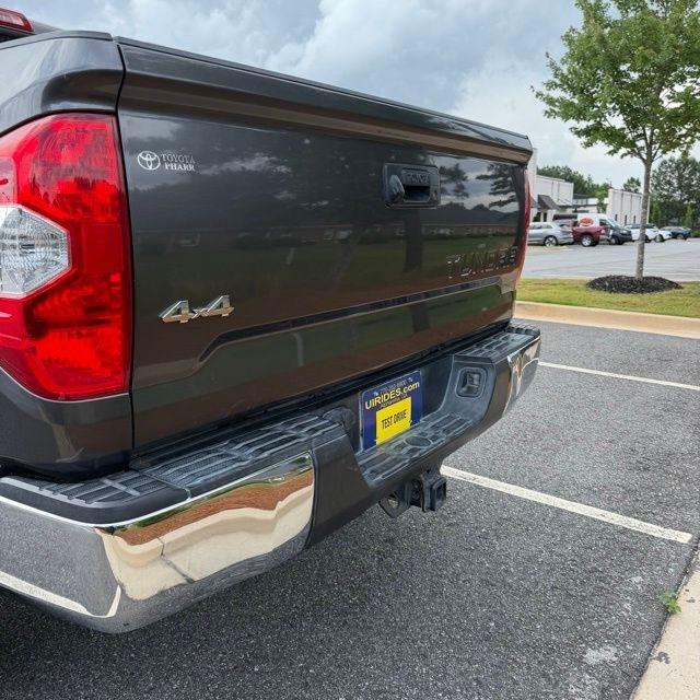 Toyota Tundra  2017