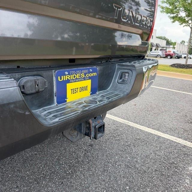 Toyota Tundra  2017