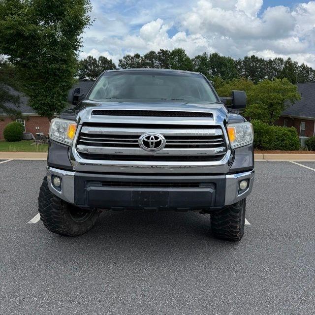 Toyota Tundra  2017