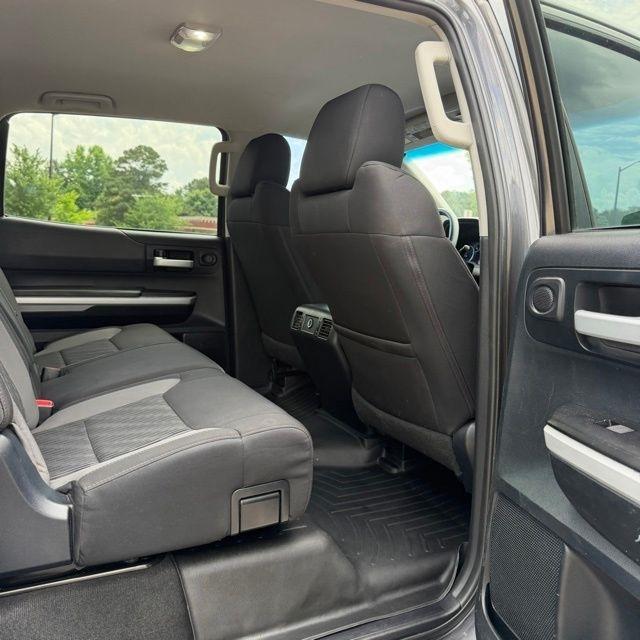 Toyota Tundra  2017