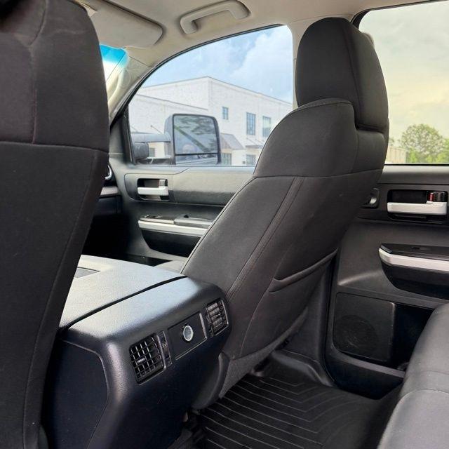 Toyota Tundra  2017