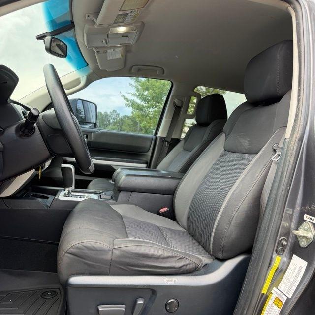 Toyota Tundra  2017