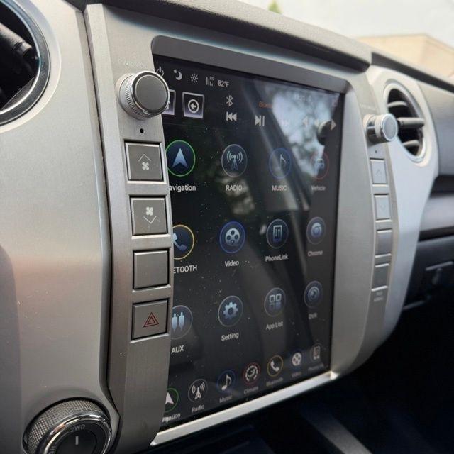 Toyota Tundra  2017
