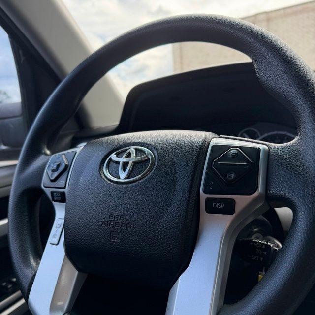 Toyota Tundra  2017