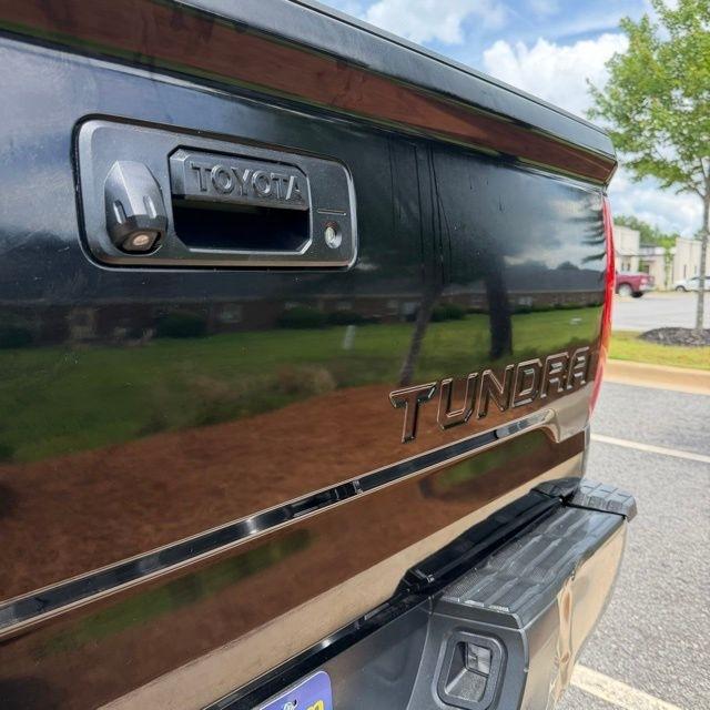Toyota Tundra  2015