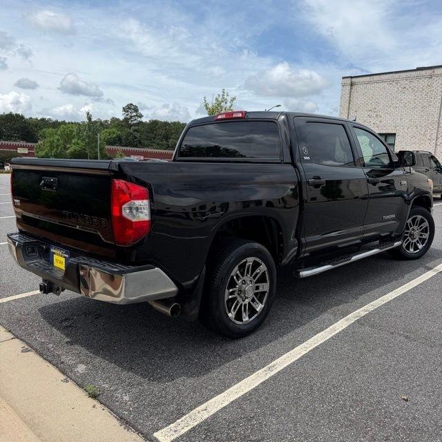 Toyota Tundra  2015