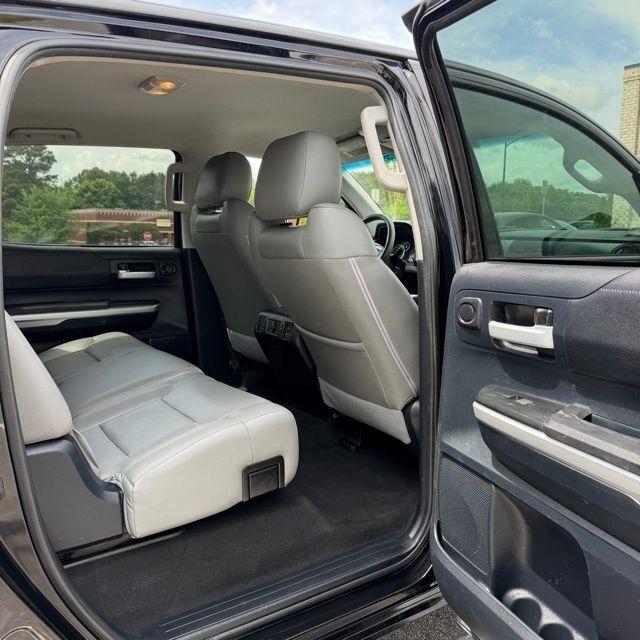 Toyota Tundra  2015