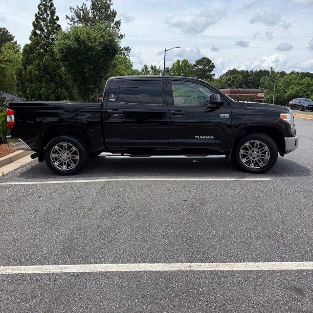 Toyota Tundra  2015