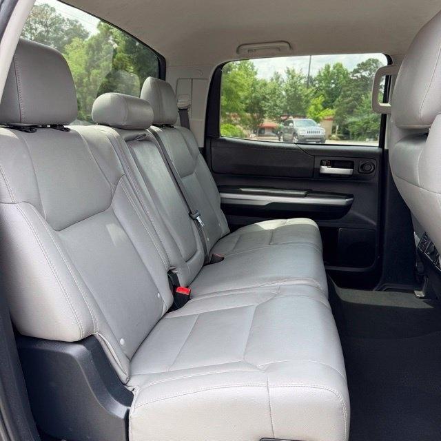 Toyota Tundra  2015