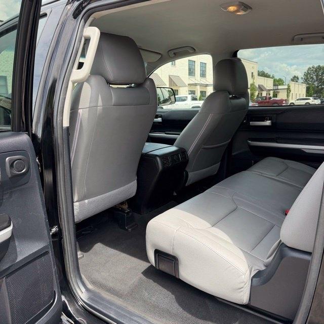 Toyota Tundra  2015