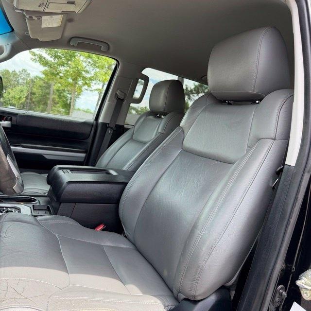Toyota Tundra  2015