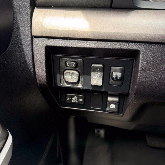 Toyota Tundra  2015