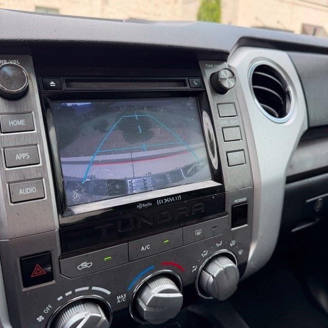 Toyota Tundra  2015
