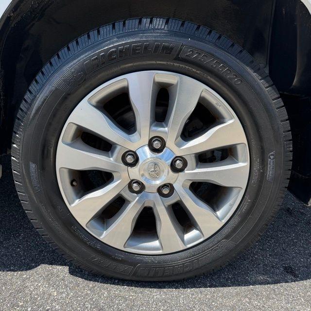 Toyota Sequoia  2012