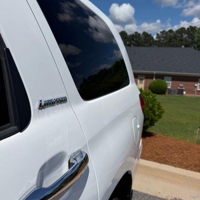 Toyota Sequoia  2012